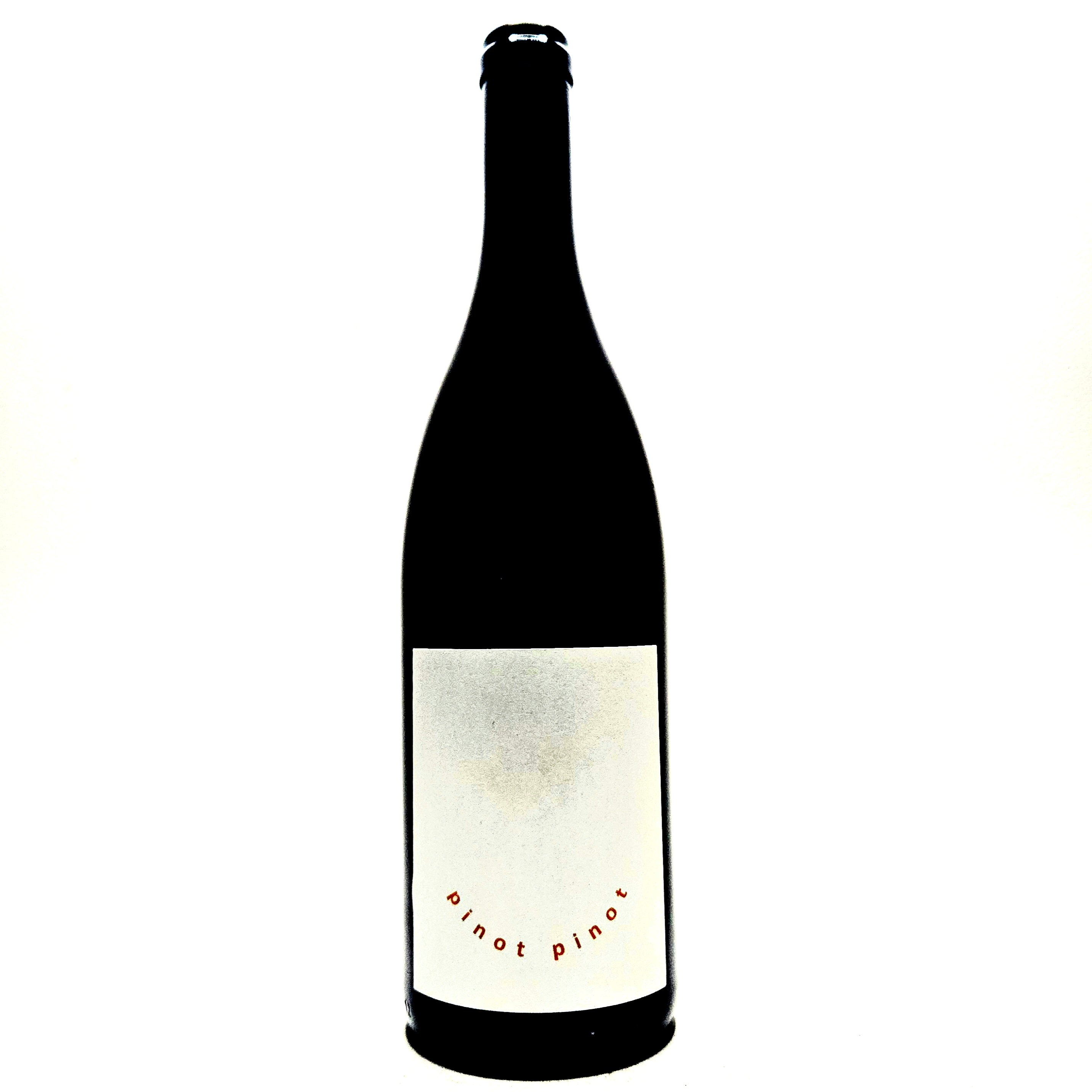<p>Pinot Noir / Pinot Gris<br>Pinot Pinot 2023<br>Sophie Evans</p>