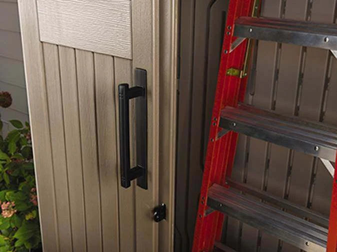 Rubbermaid garden shed, model 2025, 52 cubic feet (approx. 1.47 m3), weatherproof, lockable doors