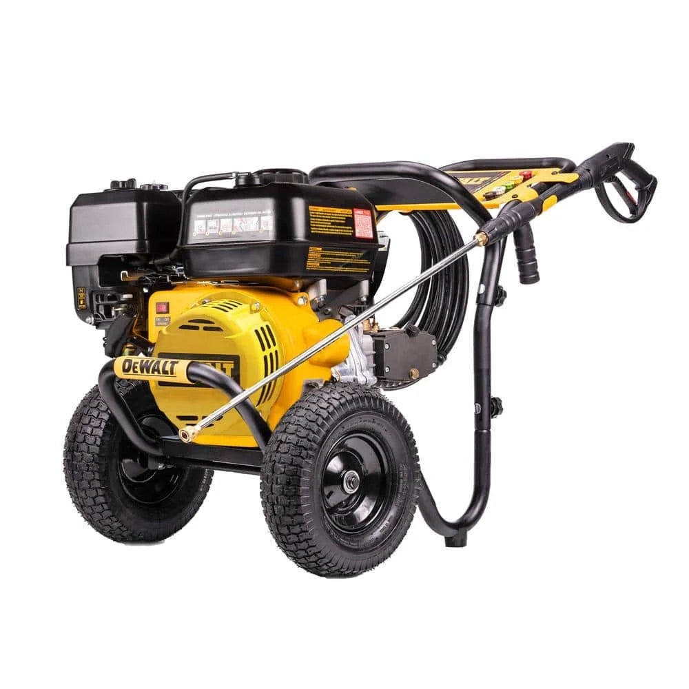 Petrol-powered cold water pressure washer with 420 cm3 engine, 4400 PSI (286 bar), 4.0 GPM (15.1 l/min).