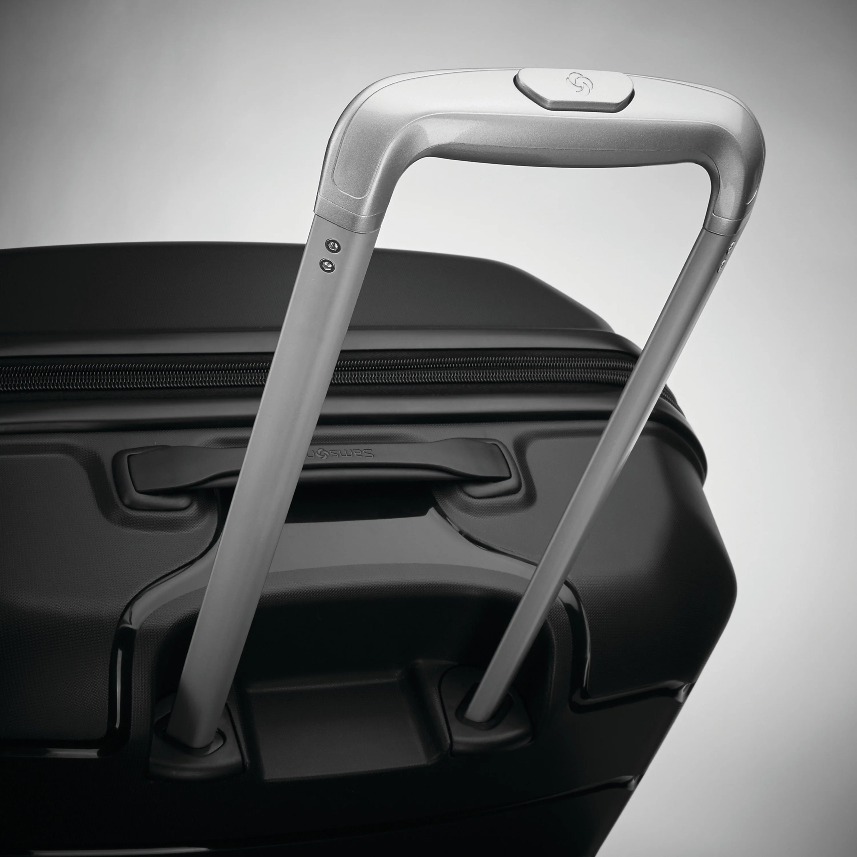 Samsonite Freeform 21" Hardside Spinner