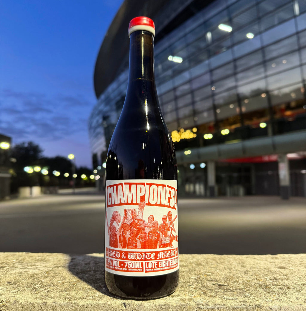 <p>Red & White blend<br>CHAMPIONES! 2023/24<br>La Senda x Highbury Library x 1886</p>